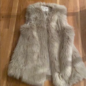 Brand new Gap fur vest